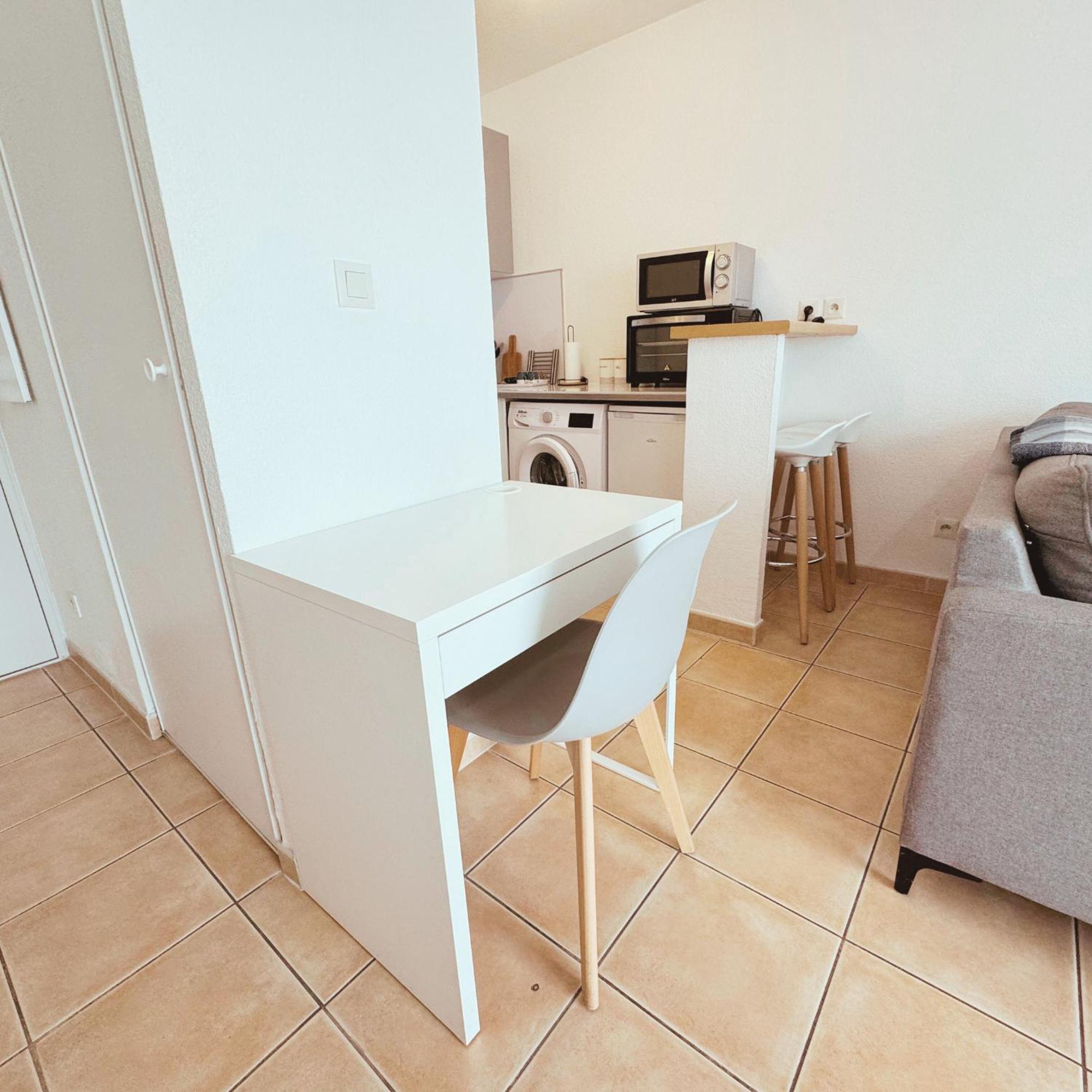 Appartement Résidence Privé avec PARKING WIFI CLIM PISCINE Aviñón Exterior foto